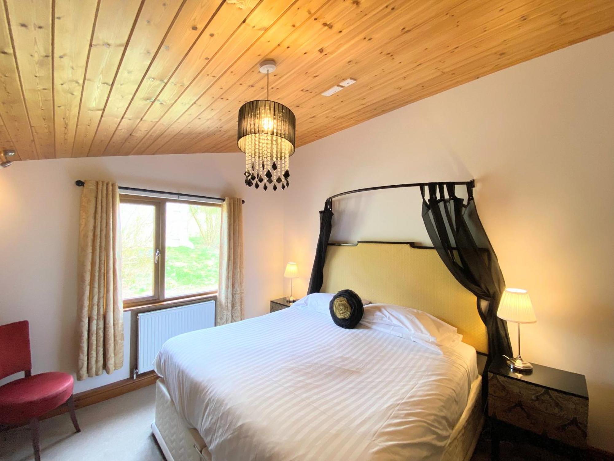 Вилла Torridon 12 With Private Hot Tub - Fife - Loch Leven - Lomond Hills Kelty Экстерьер фото