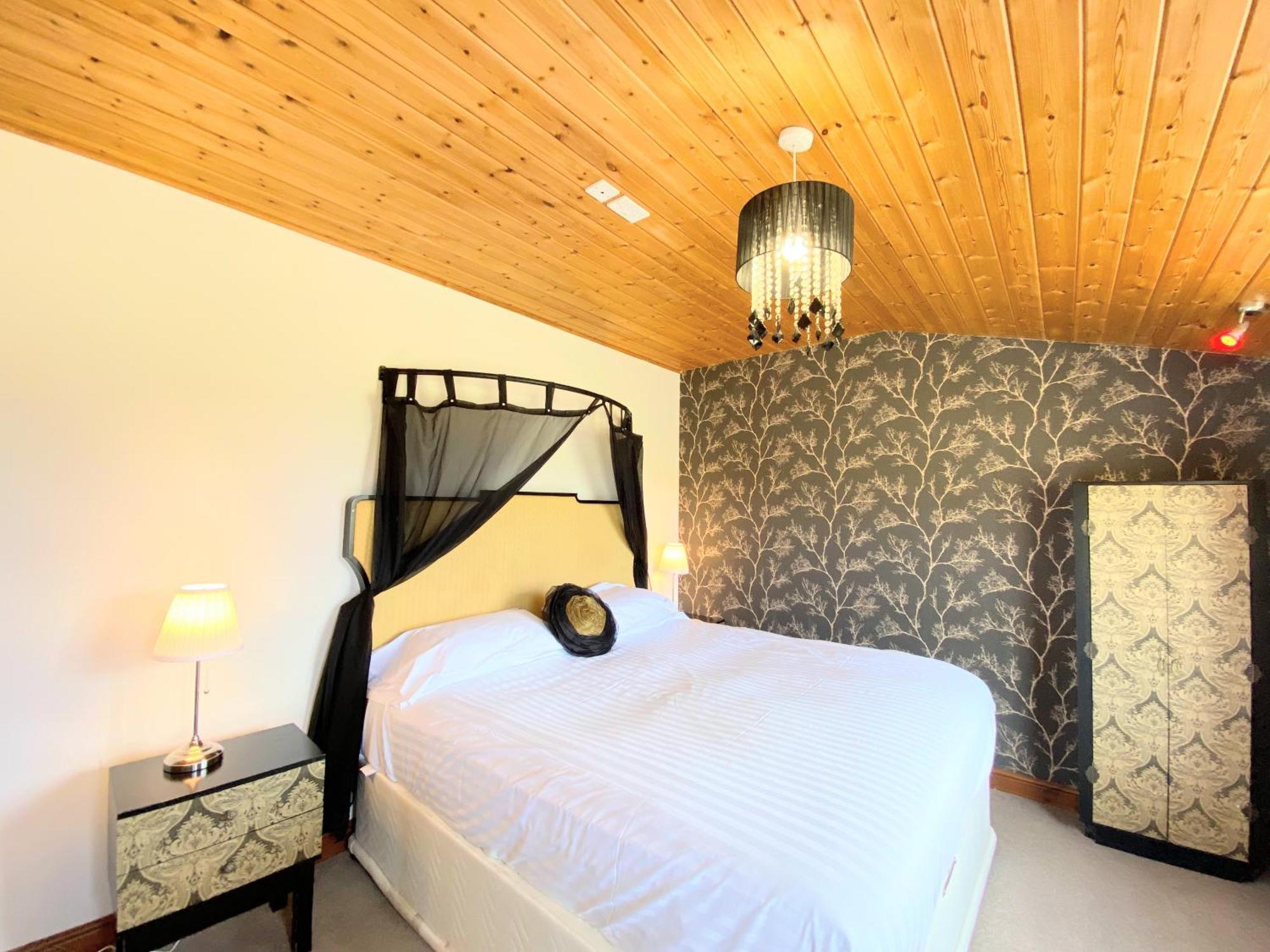Вилла Torridon 12 With Private Hot Tub - Fife - Loch Leven - Lomond Hills Kelty Экстерьер фото